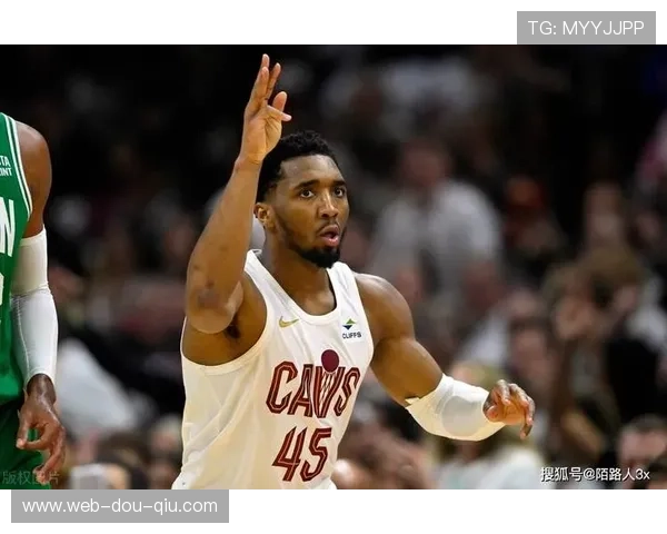 米切尔谈骑士氛围:团队化学反映成绩